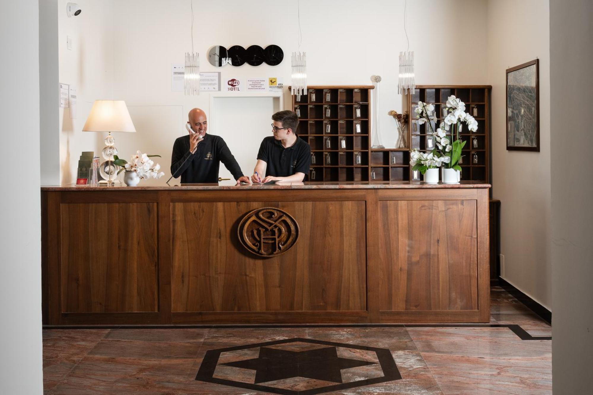 Hotel San Marco グッビオ エクステリア 写真