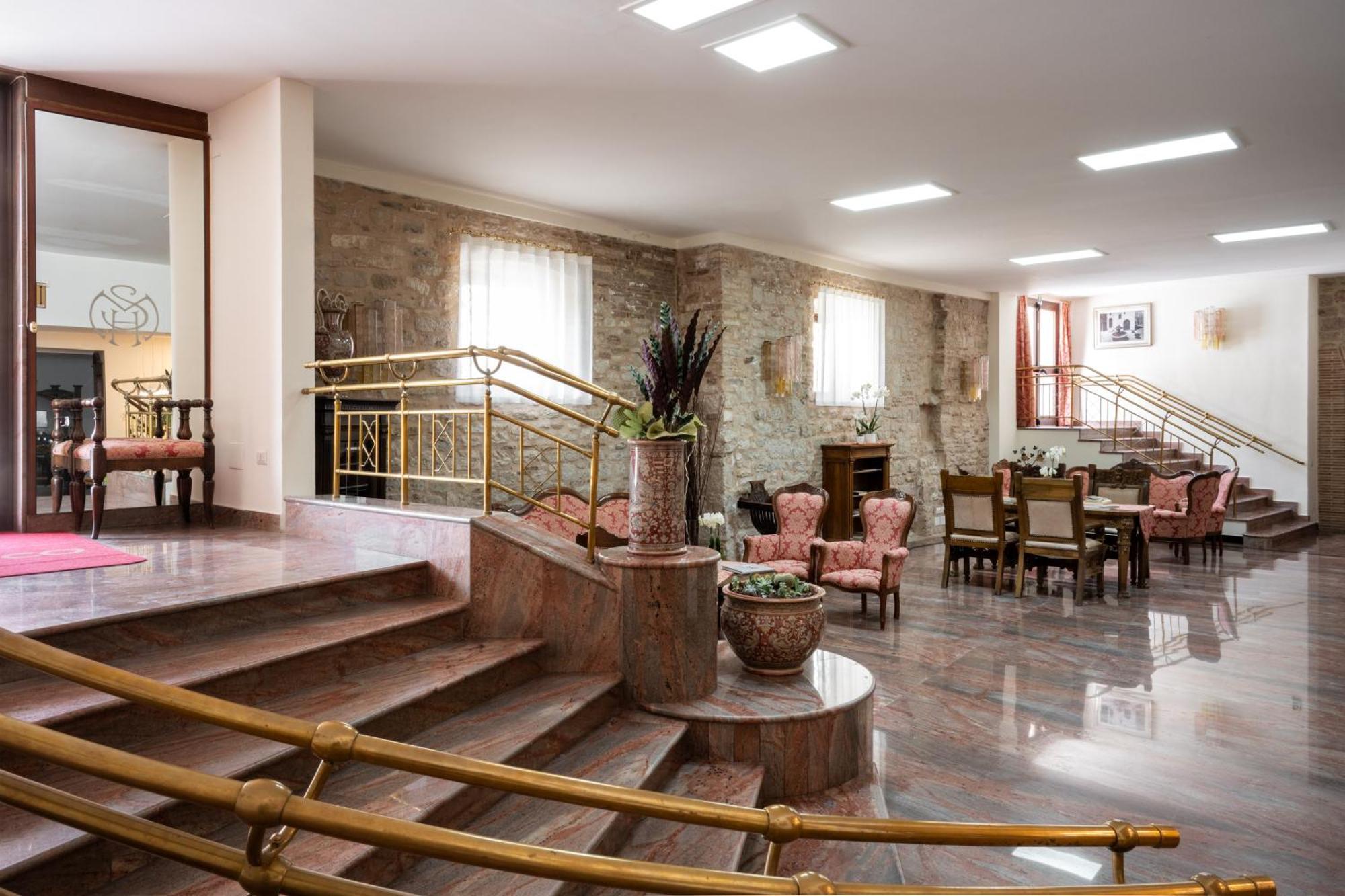 Hotel San Marco グッビオ エクステリア 写真