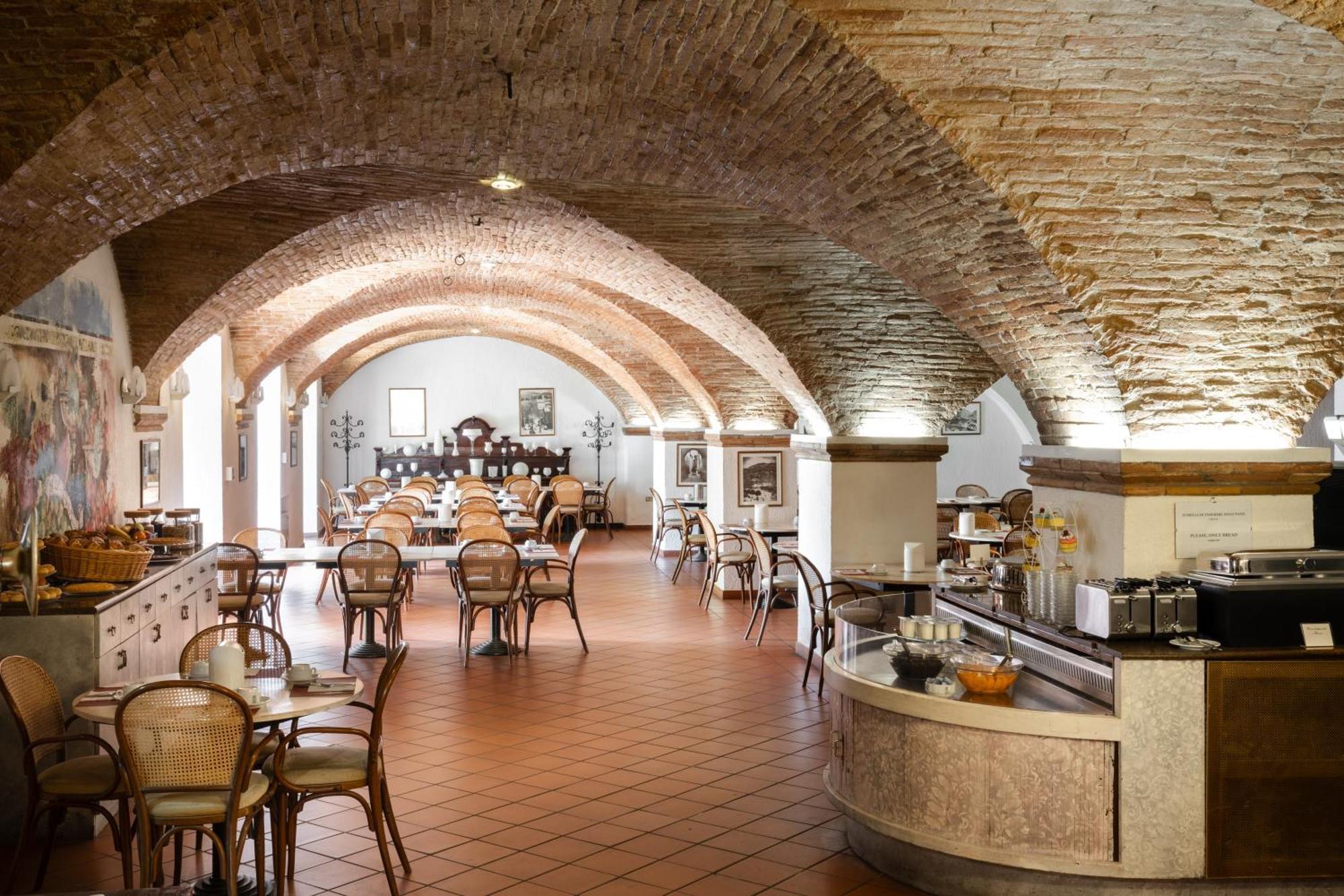 Hotel San Marco グッビオ エクステリア 写真