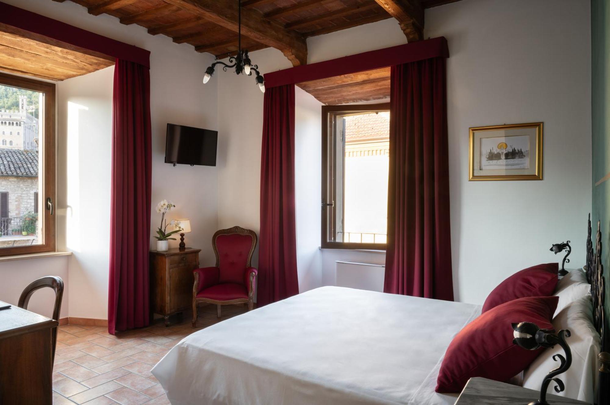 Hotel San Marco グッビオ エクステリア 写真